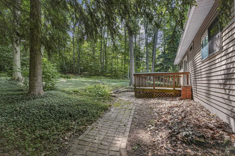 1392 Valley Drive Garfield Charter Township, MI 49685