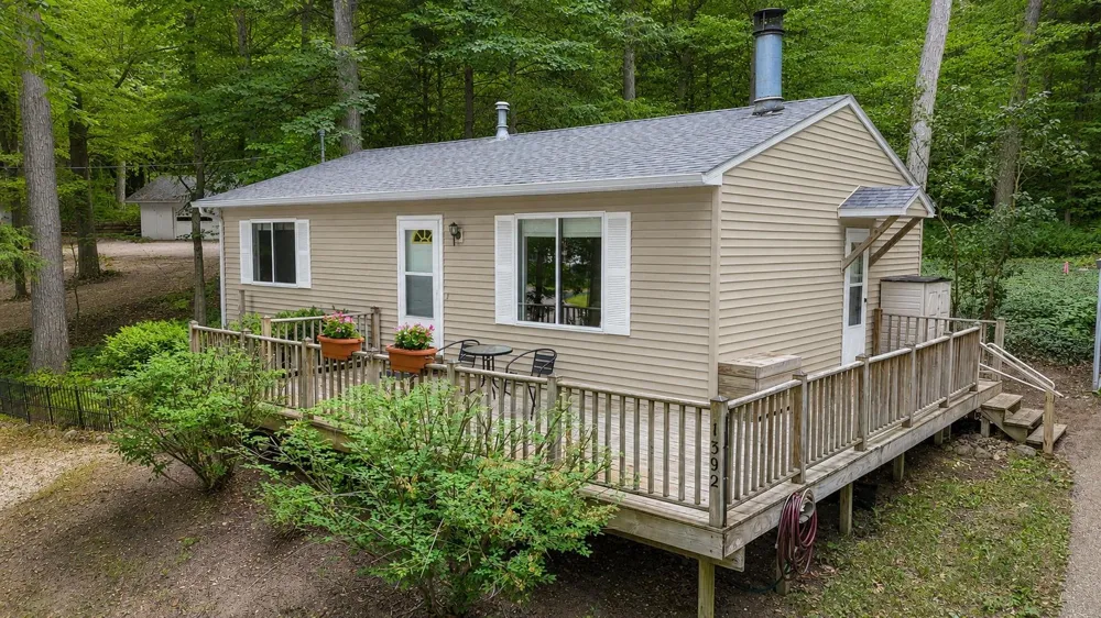 1392 Valley Drive Garfield Charter Township, MI 49685