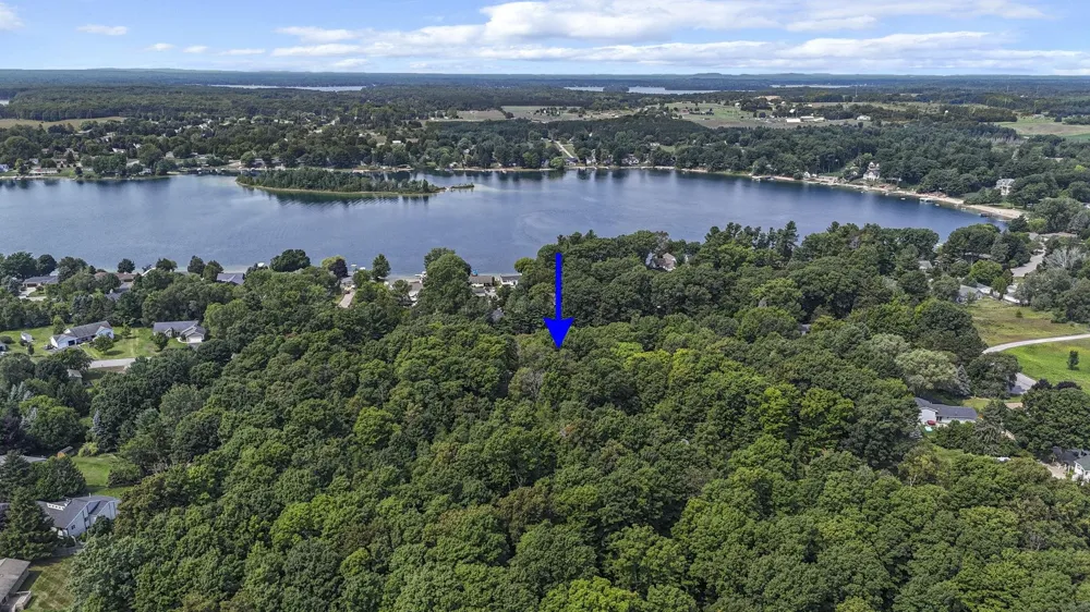 1392 Valley Drive Garfield Charter Township, MI 49685
