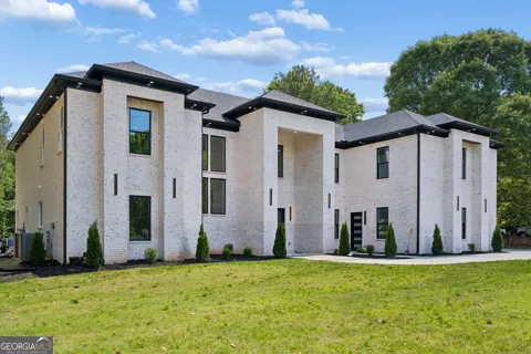 1035 Auburn RD