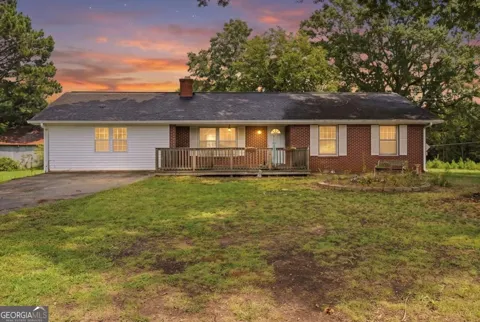 5735 Burnt Hickory RD