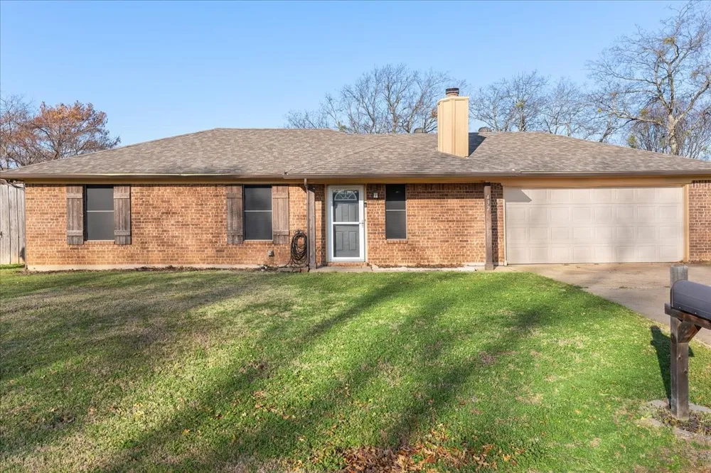432 Post Oak Lane Burleson, TX 76028