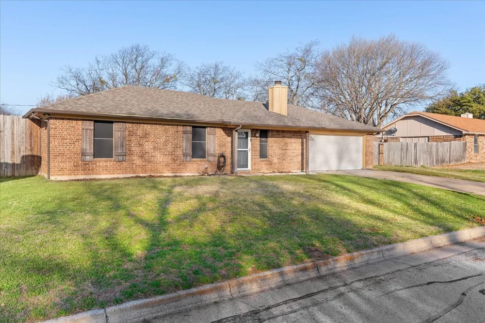 432 Post Oak Lane Burleson, TX 76028