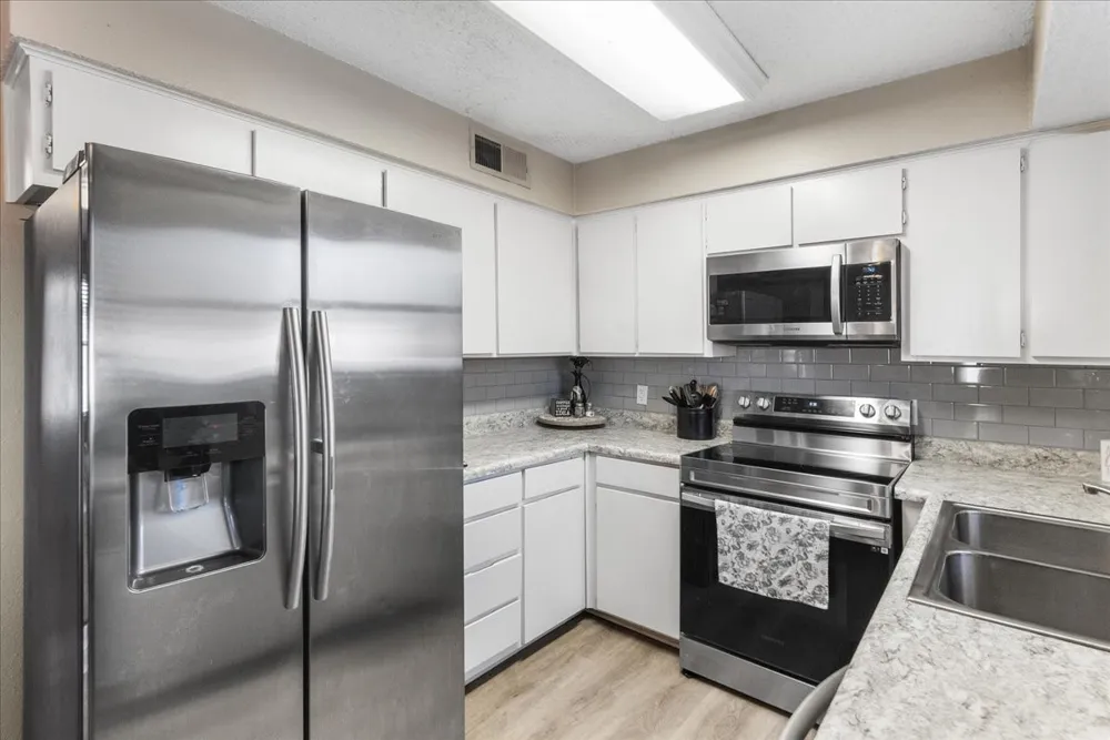 432 Post Oak Lane Burleson, TX 76028