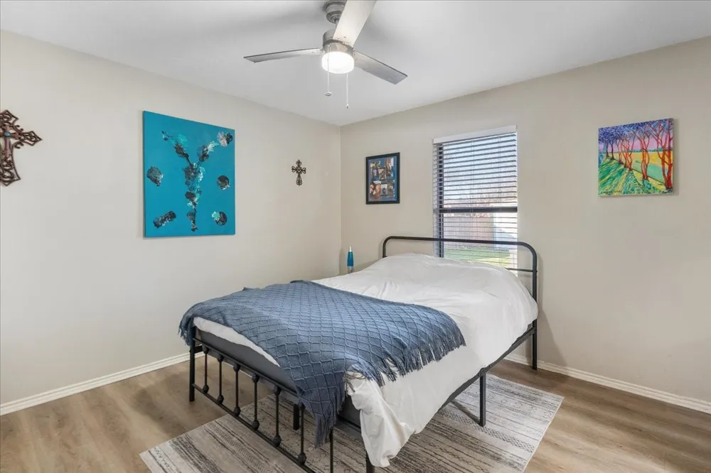 432 Post Oak Lane Burleson, TX 76028