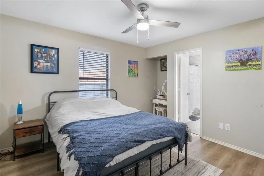 432 Post Oak Lane Burleson, TX 76028