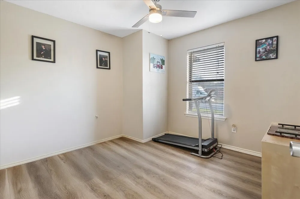 432 Post Oak Lane Burleson, TX 76028