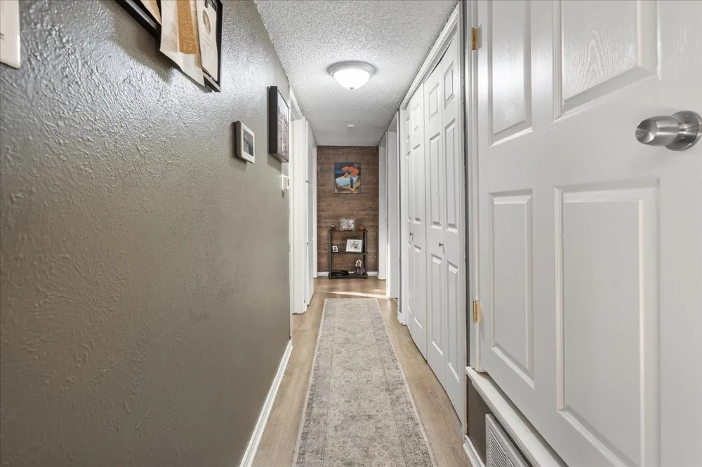 432 Post Oak Lane Burleson, TX 76028