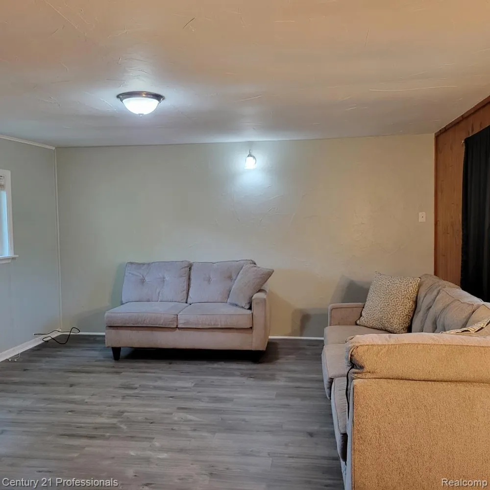 3225 CROOKS ROAD Rochester Hills City, MI 48309