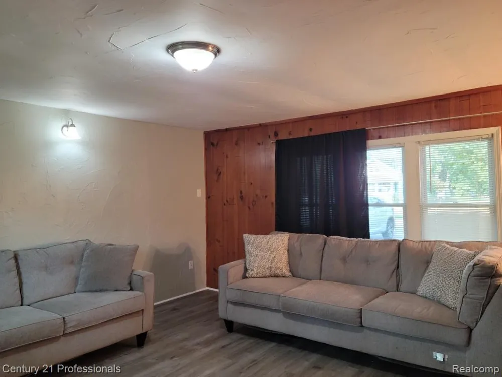 3225 CROOKS ROAD Rochester Hills City, MI 48309
