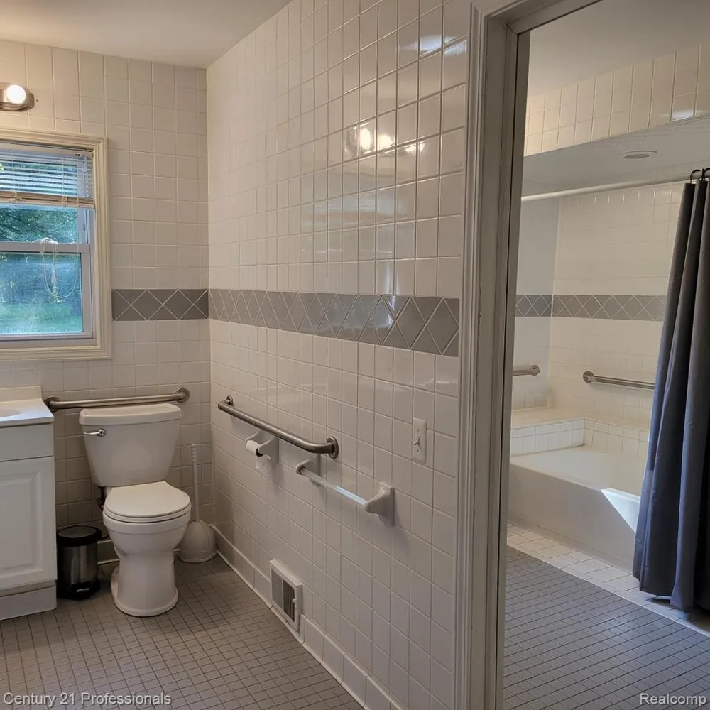 3225 CROOKS ROAD Rochester Hills City, MI 48309