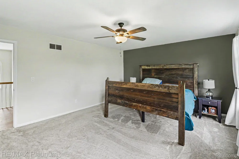 9731 Fountain Lane Handy Township, MI 48836