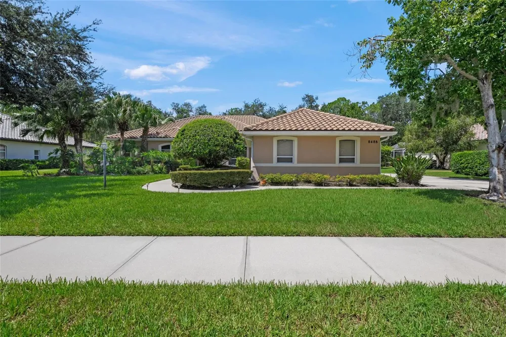 8488 EAGLE PRESERVE WAY Sarasota, FL 34241