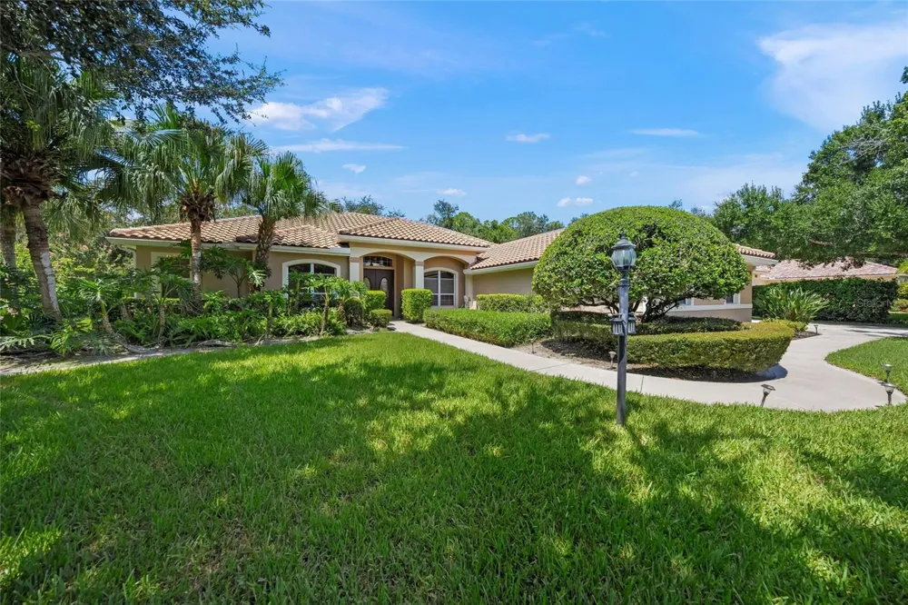 8488 EAGLE PRESERVE WAY Sarasota, FL 34241