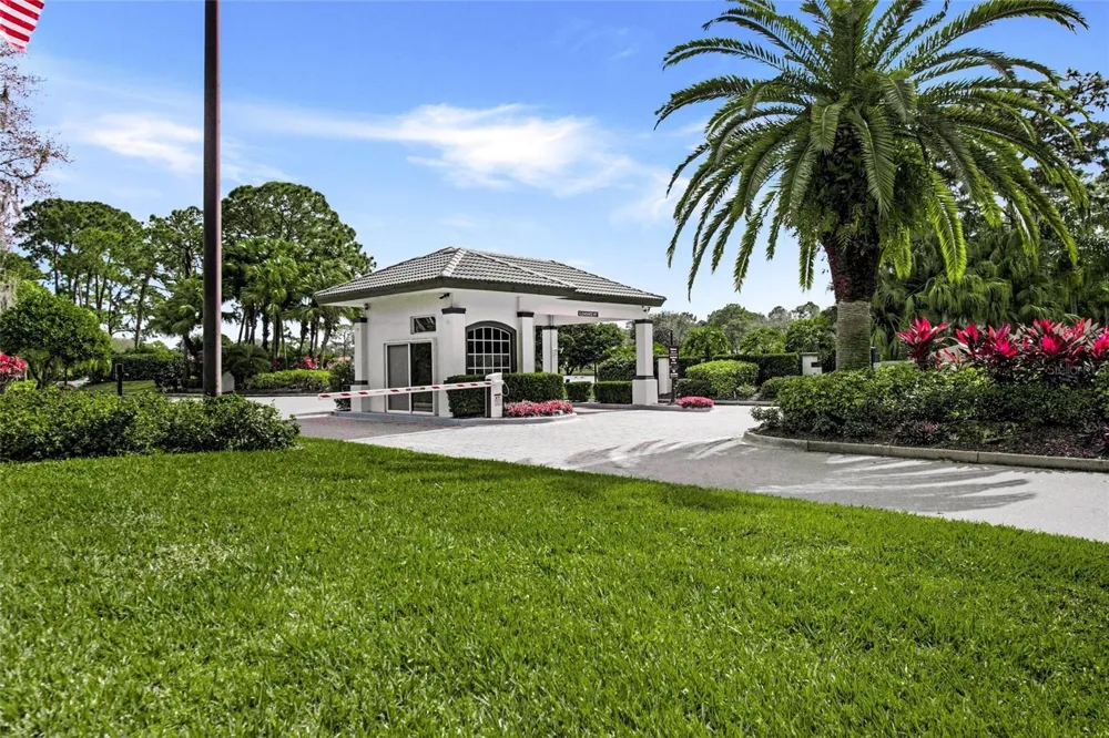 8488 EAGLE PRESERVE WAY Sarasota, FL 34241
