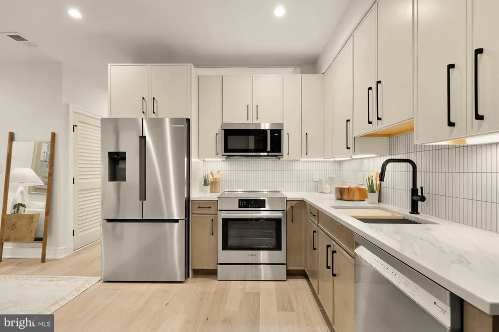 1463 HARVARD STREET NW #6 Washington, DC 20009