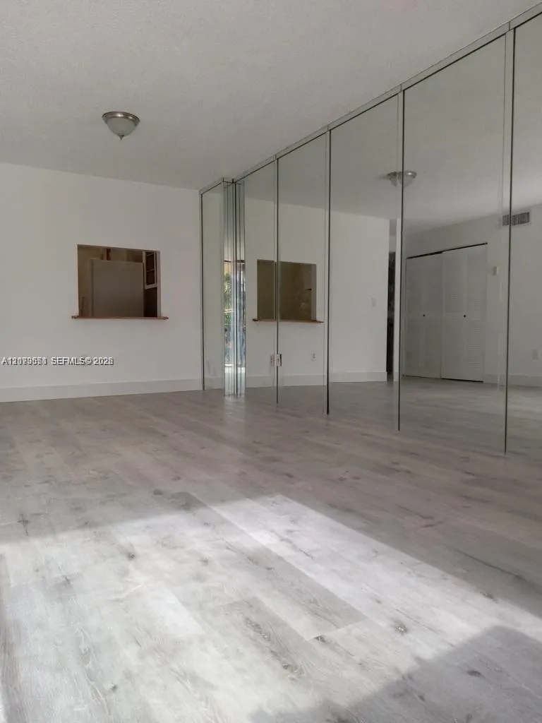 16751 NE 9th Ave #211 North Miami Beach, FL 33162