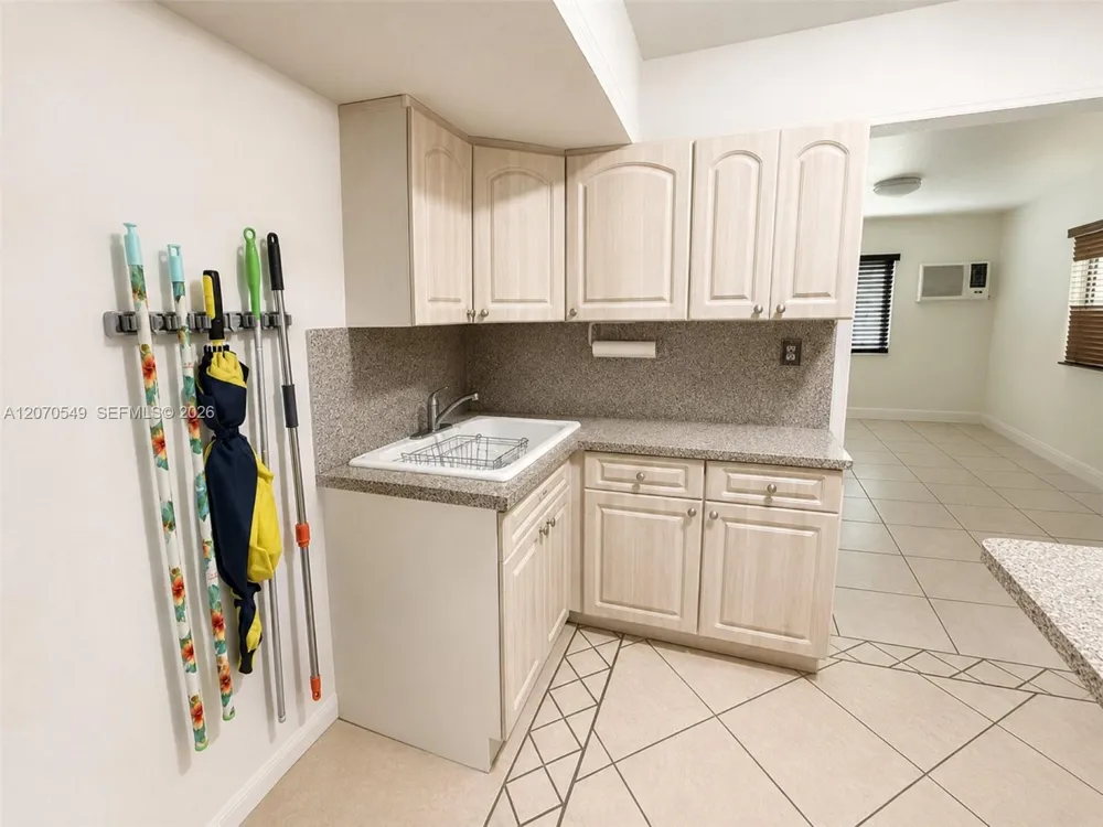 3312 NW 182nd St Miami Gardens, FL 33056