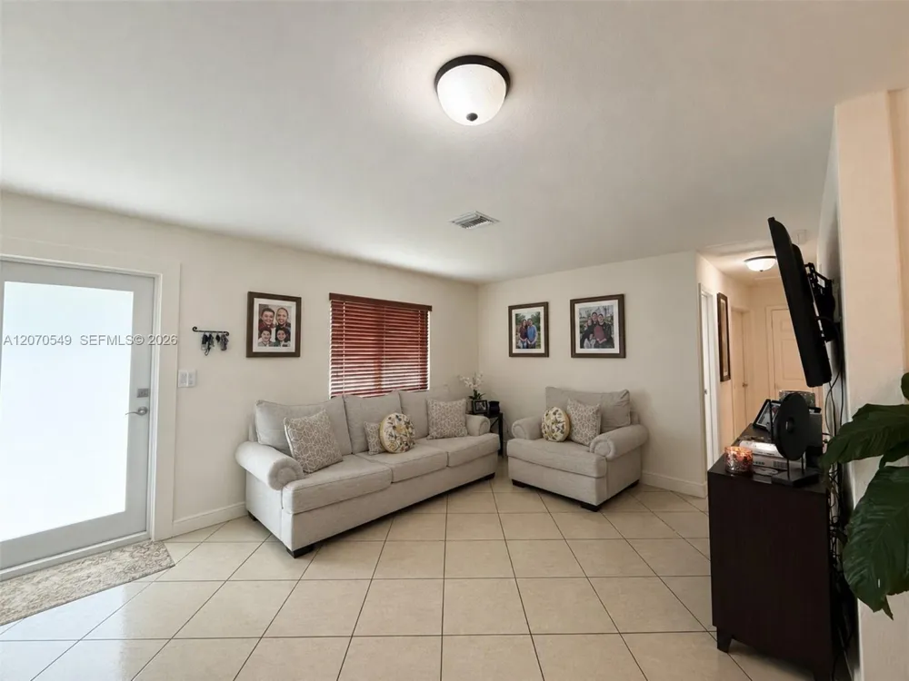 3312 NW 182nd St Miami Gardens, FL 33056