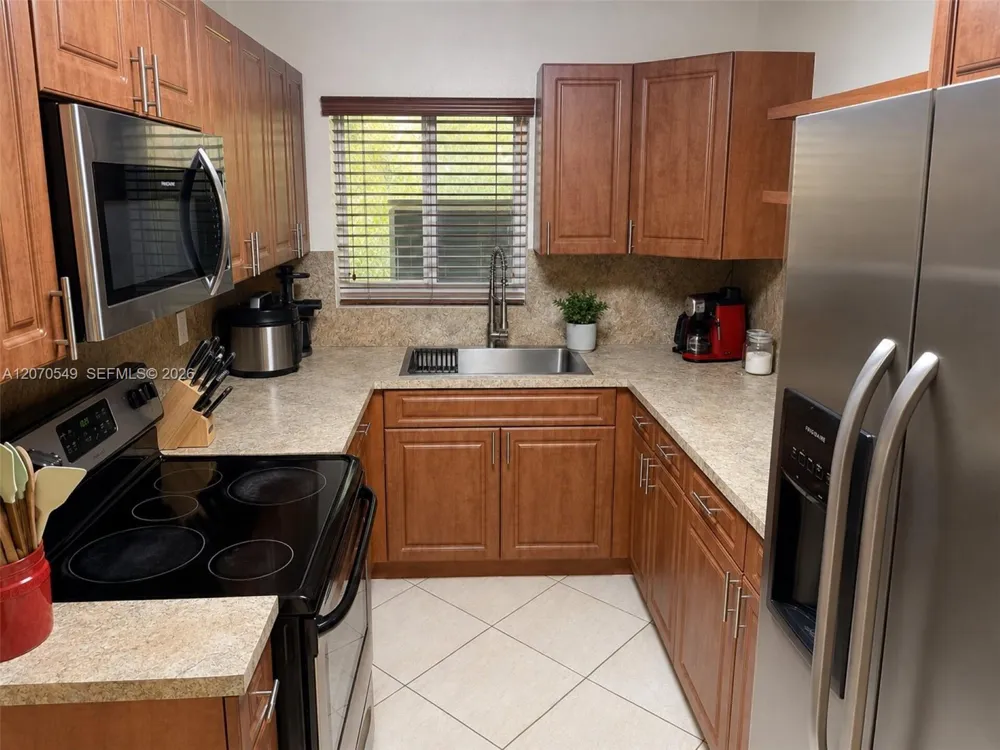 3312 NW 182nd St Miami Gardens, FL 33056