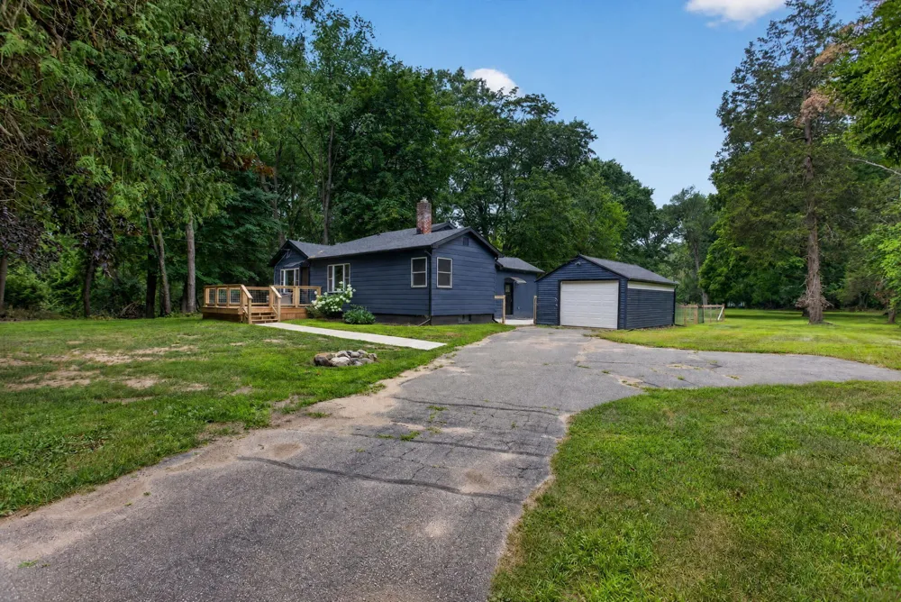 5006 S Jackson Road Jackson, MI 49201