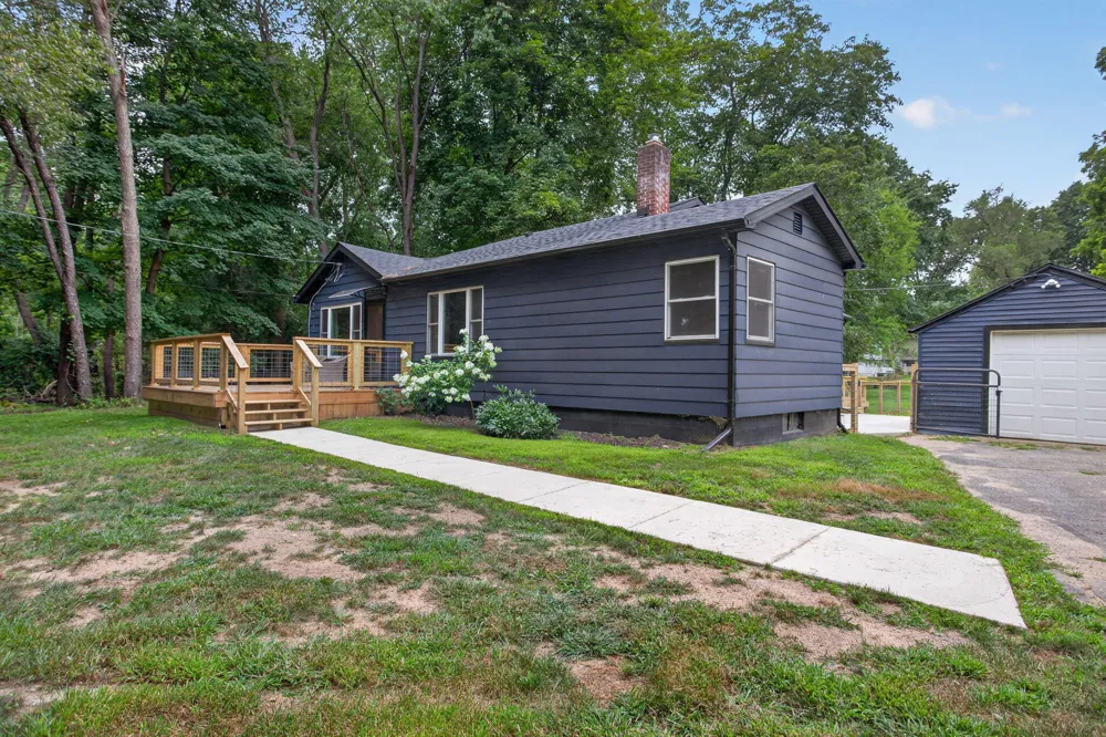 5006 S Jackson Road Jackson, MI 49201