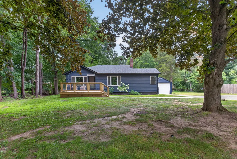 5006 S Jackson Road Jackson, MI 49201