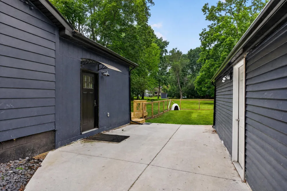 5006 S Jackson Road Jackson, MI 49201