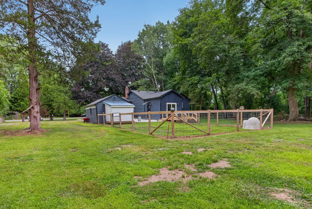 5006 S Jackson Road Jackson, MI 49201