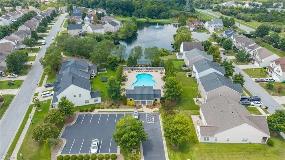 825 Hedgepath Terrace High Point, NC 27265