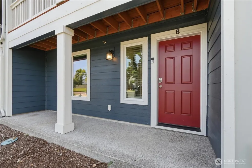 3244 Juno Court NE #B Olympia, WA 98516
