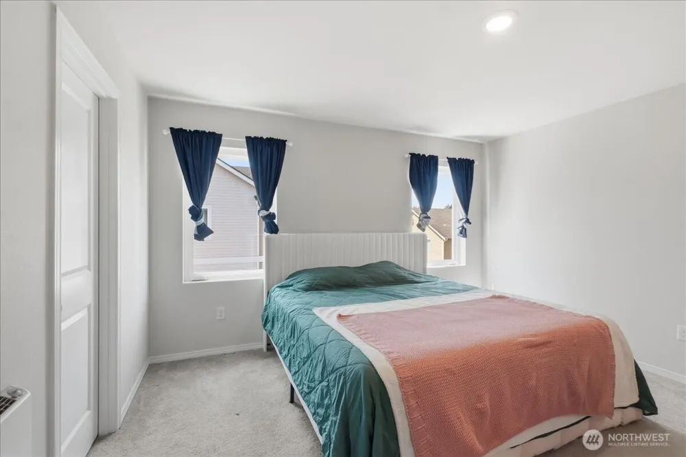 3244 Juno Court NE #B Olympia, WA 98516