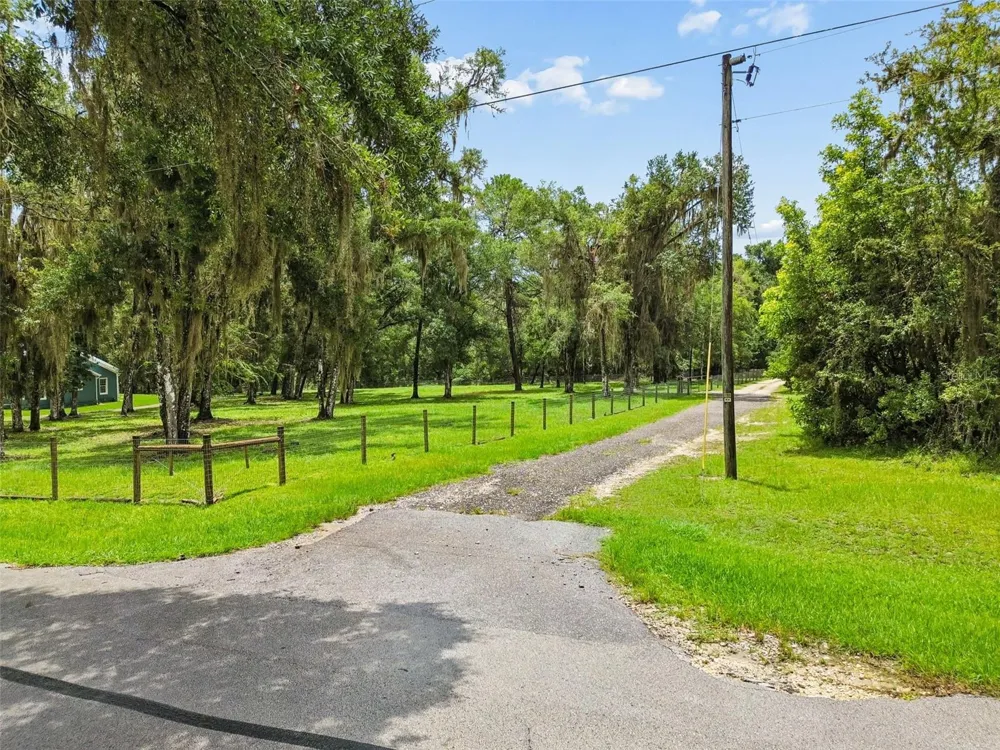 5111 E UNNAMED LANE Floral City, FL 34436