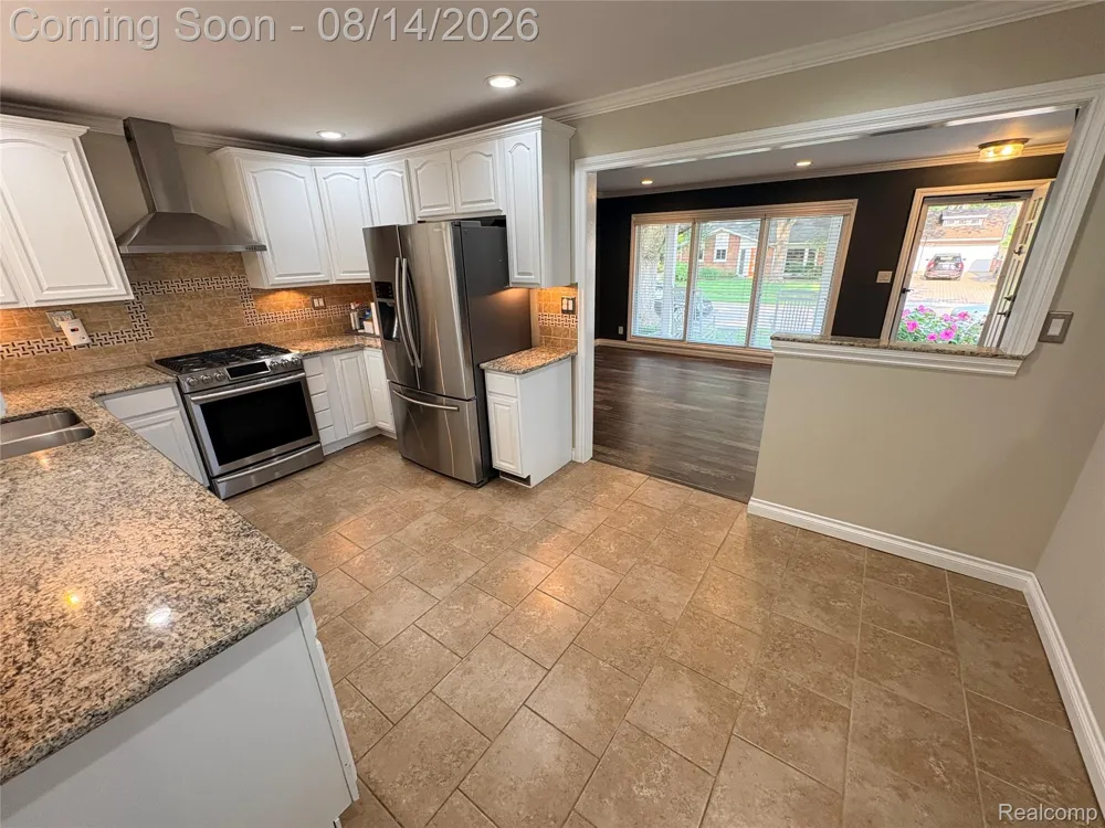 1341 CATALPA DRIVE Rochester City, MI 48307