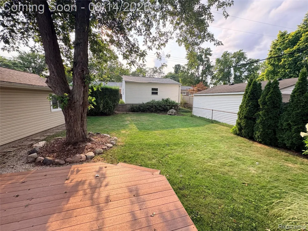 1341 CATALPA DRIVE Rochester City, MI 48307