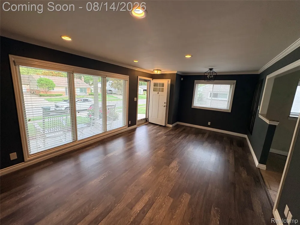 1341 CATALPA DRIVE Rochester City, MI 48307