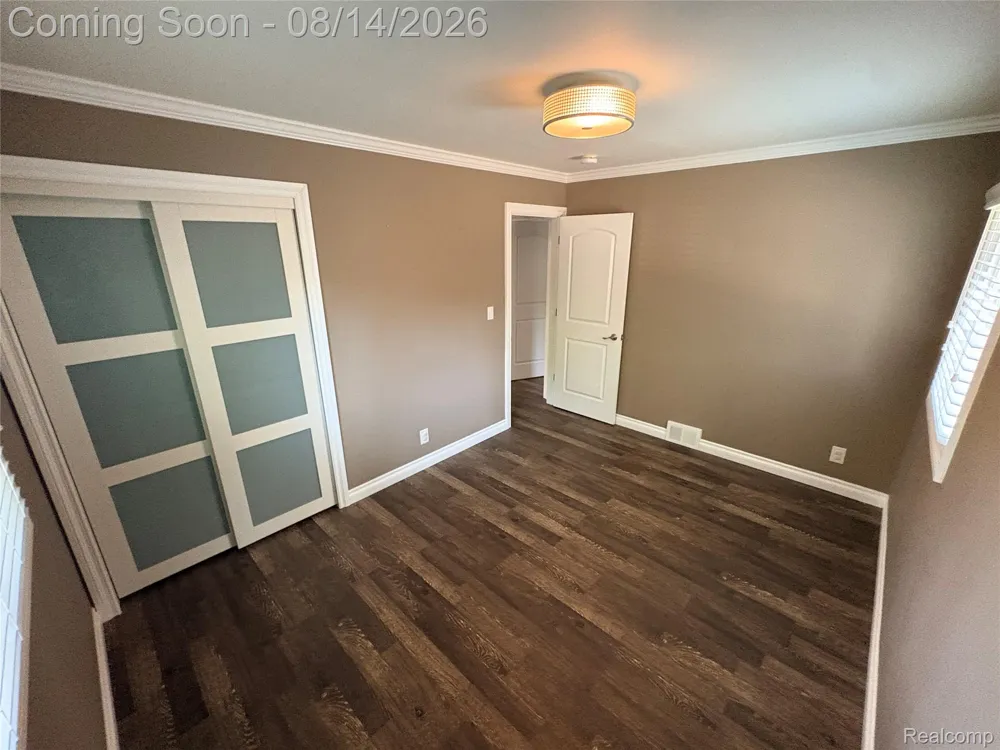 1341 CATALPA DRIVE Rochester City, MI 48307