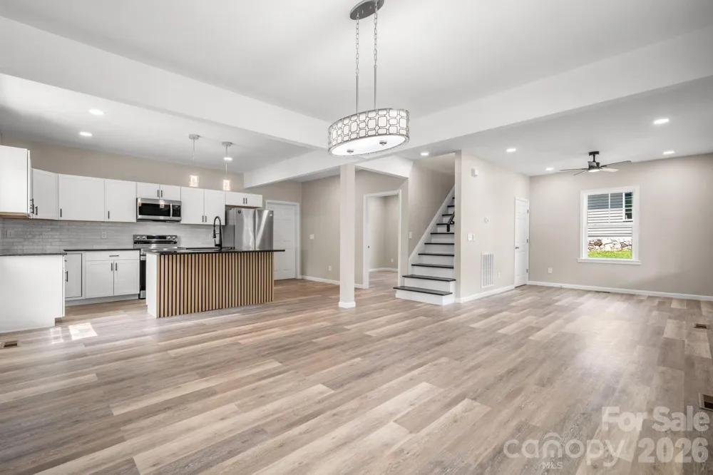242 8th Avenue Drive SW Hickory, NC 28602
