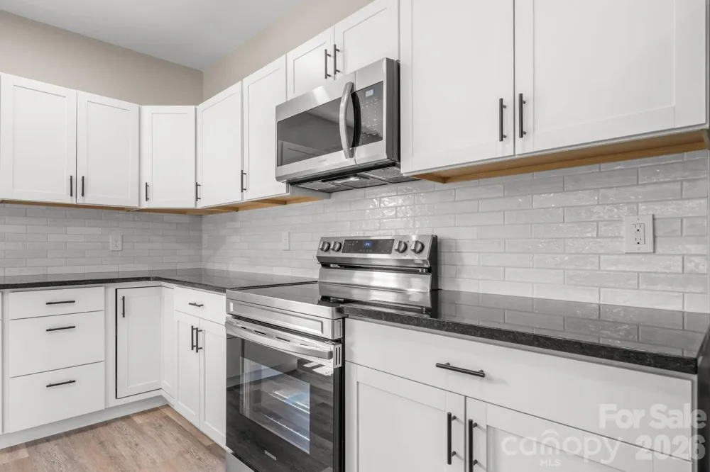 242 8th Avenue Drive SW Hickory, NC 28602