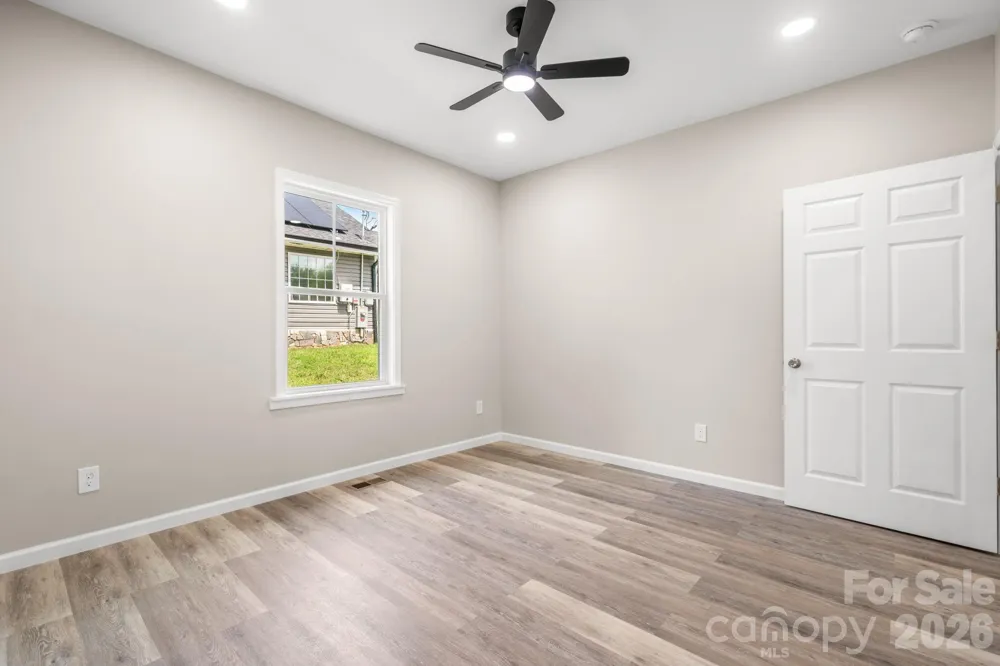 242 8th Avenue Drive SW Hickory, NC 28602