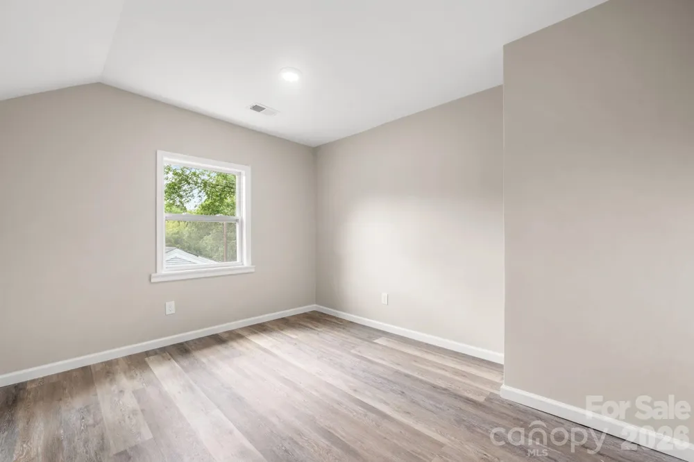 242 8th Avenue Drive SW Hickory, NC 28602