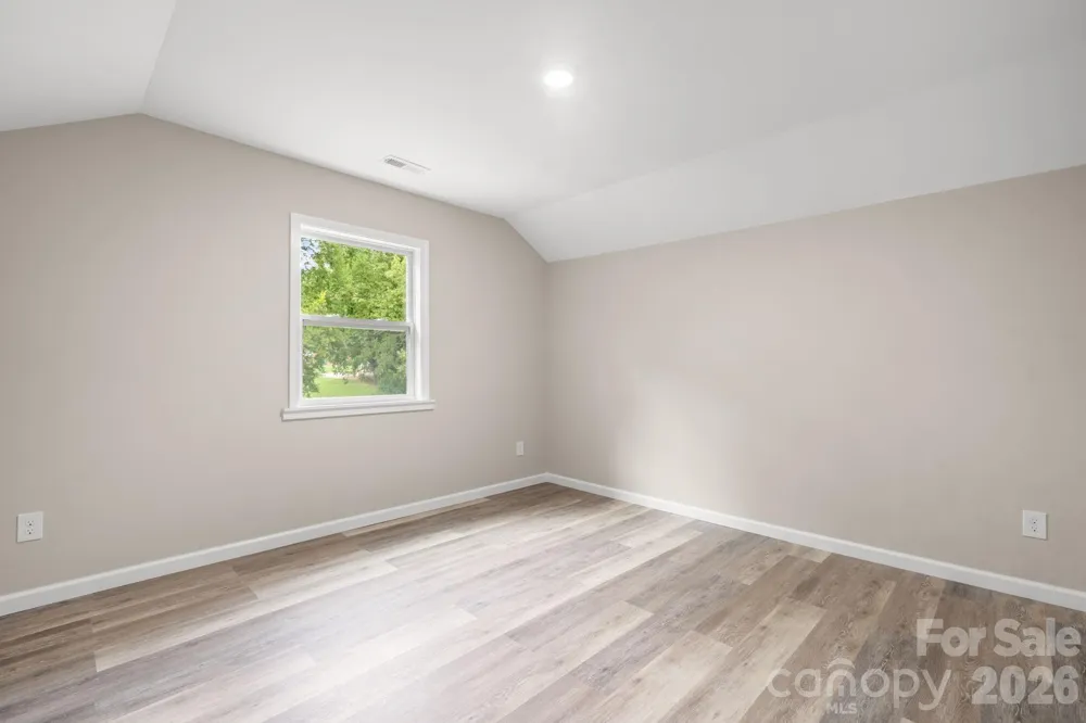 242 8th Avenue Drive SW Hickory, NC 28602