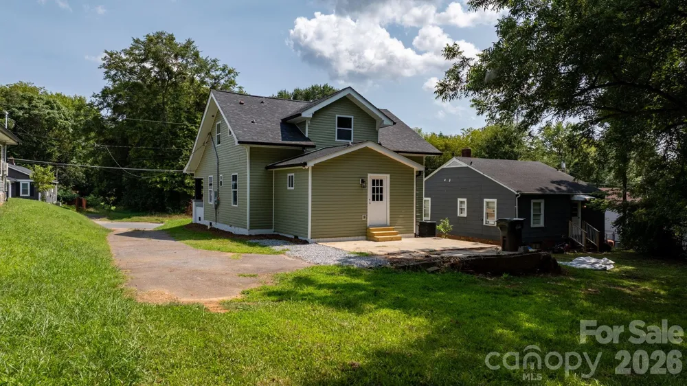 242 8th Avenue Drive SW Hickory, NC 28602