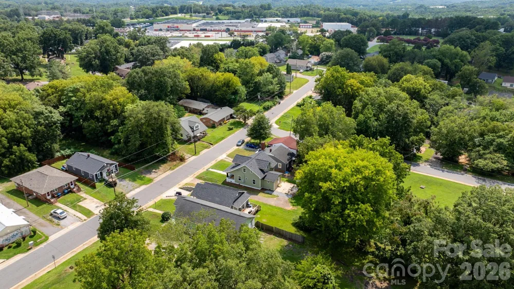 242 8th Avenue Drive SW Hickory, NC 28602