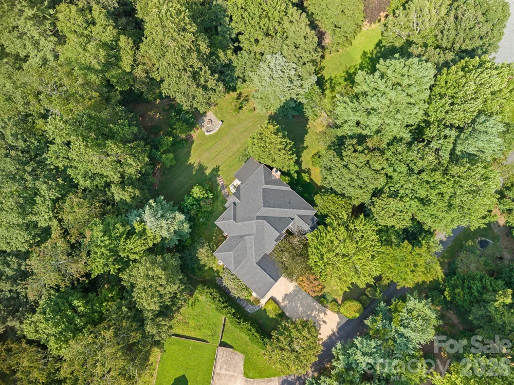 210 Clear Vista Circle Asheville, NC 28805