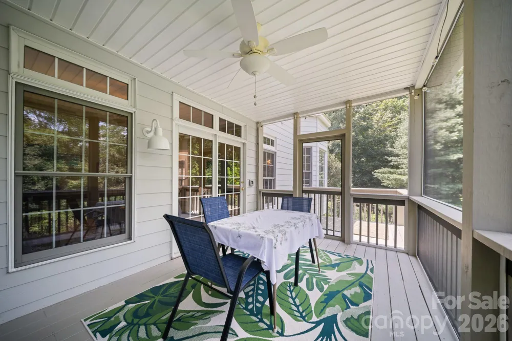 210 Clear Vista Circle Asheville, NC 28805
