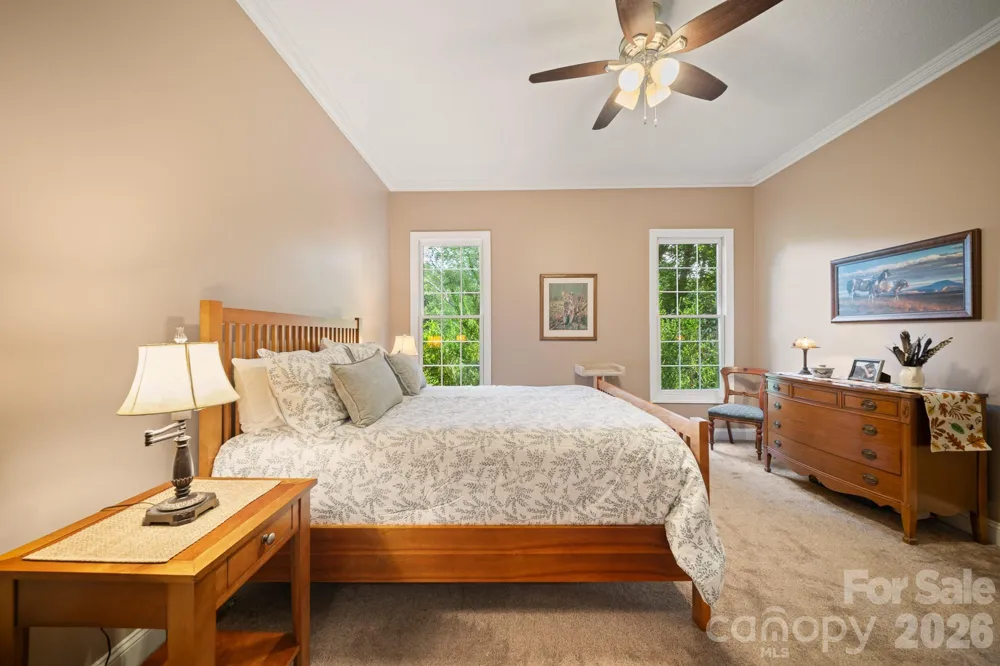 210 Clear Vista Circle Asheville, NC 28805