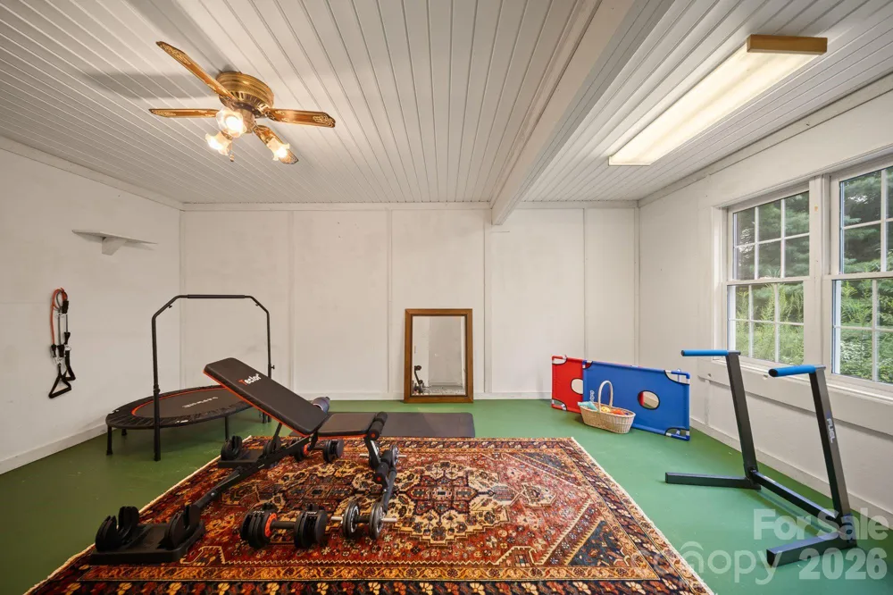 210 Clear Vista Circle Asheville, NC 28805