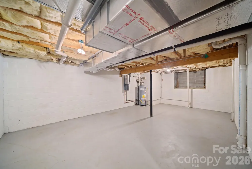 210 Clear Vista Circle Asheville, NC 28805