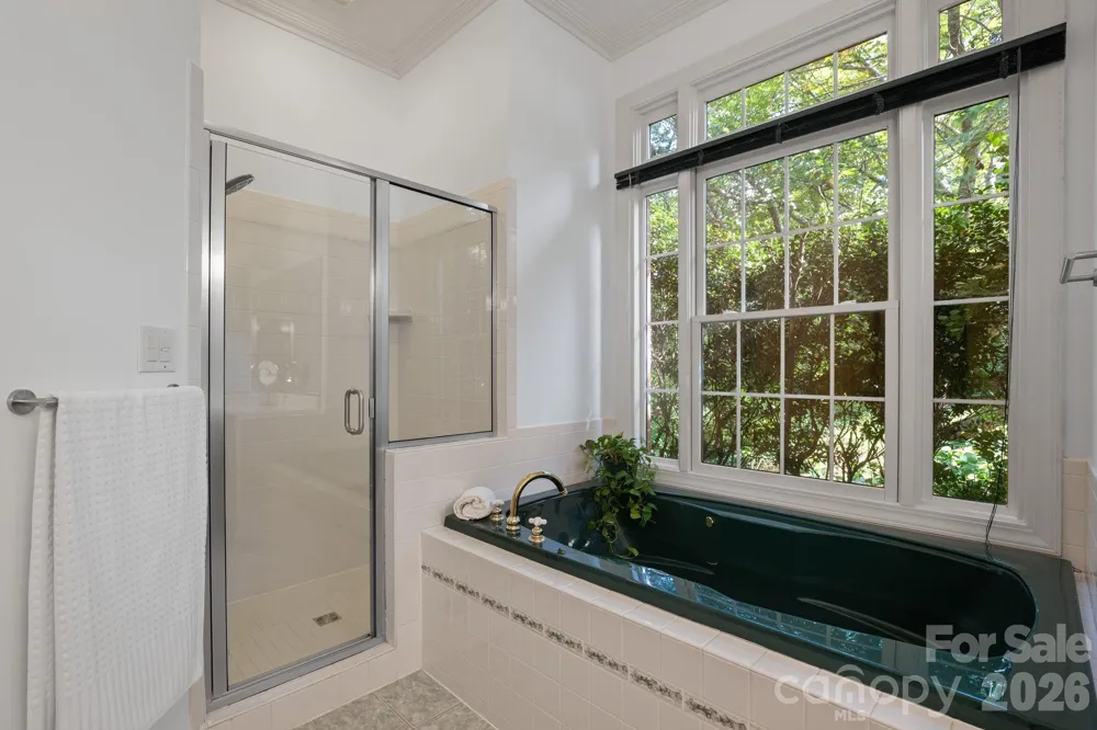 210 Clear Vista Circle Asheville, NC 28805